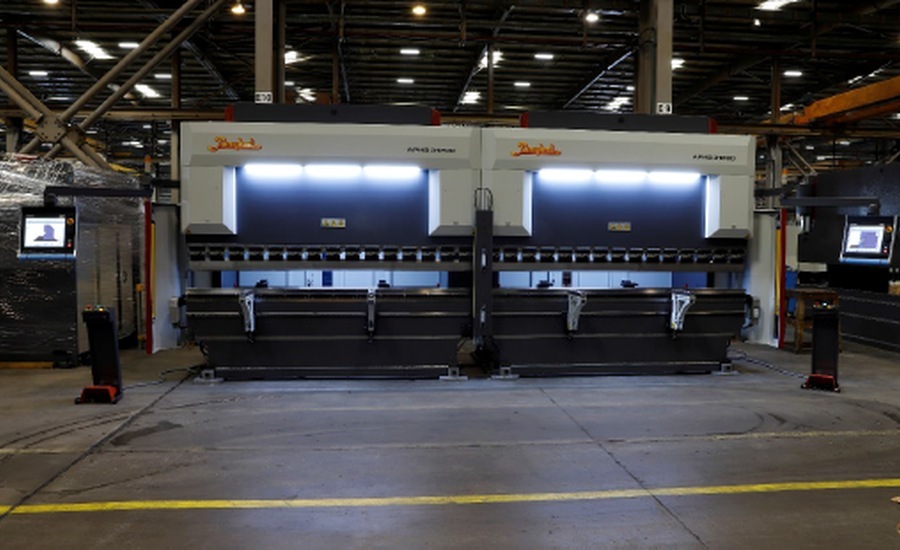 Tandem Baykal CNC press-brake system